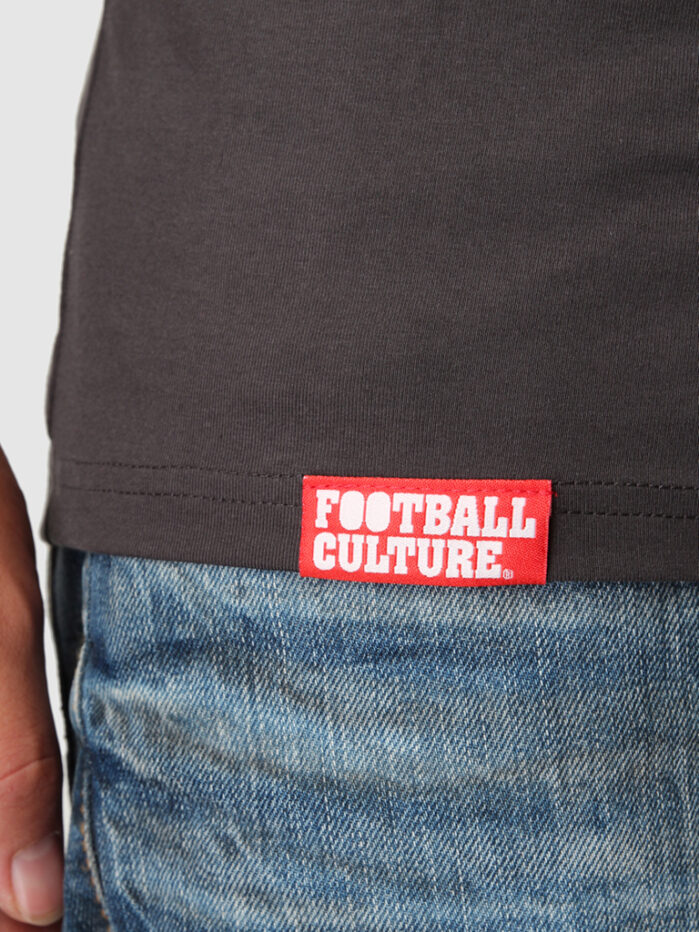 Henry by Zoran Lucić - Stretch Vneck