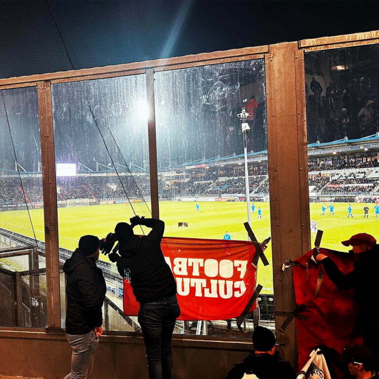 FootballCulture vlag rood